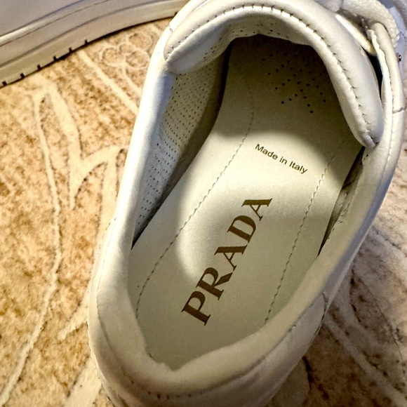 Prada shoes size 38.5 - Picture 8 of 9